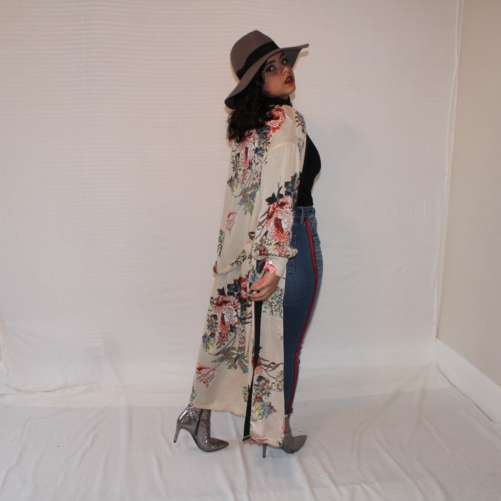 Kimono - Picture 3 of 4